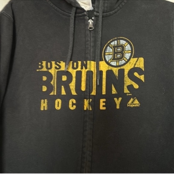 Majestic Black and Gold Bruins Hoodie - Picture 2 of 6